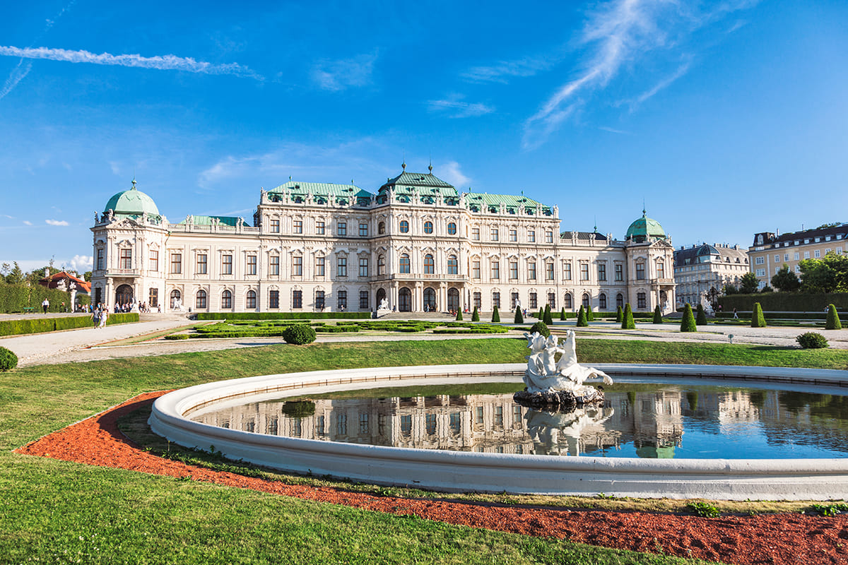 Entry Rules and Dress Code for Vienna’s Royal Palaces